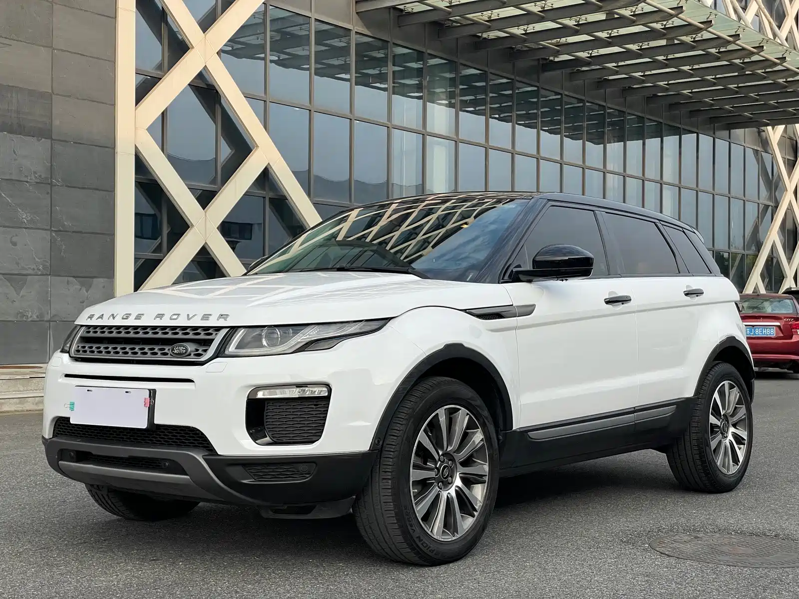 Фото 1 - Land Rover Range Rover Evoque