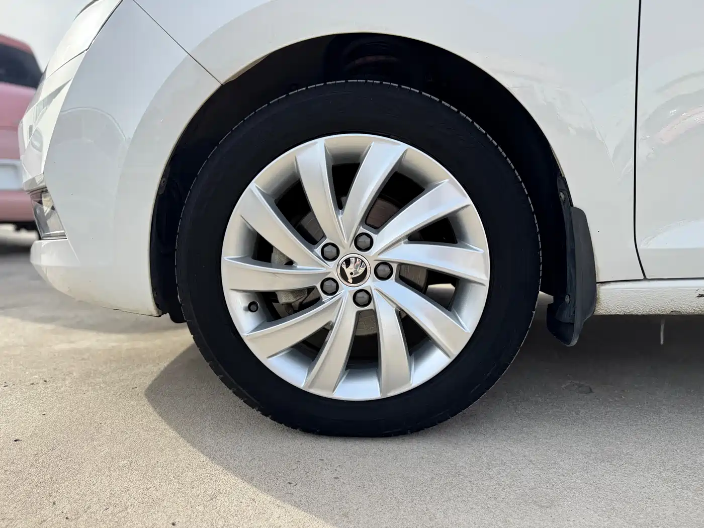 Škoda Rapid 2019 1.5L Automatic Comfort Version China VI фото 13