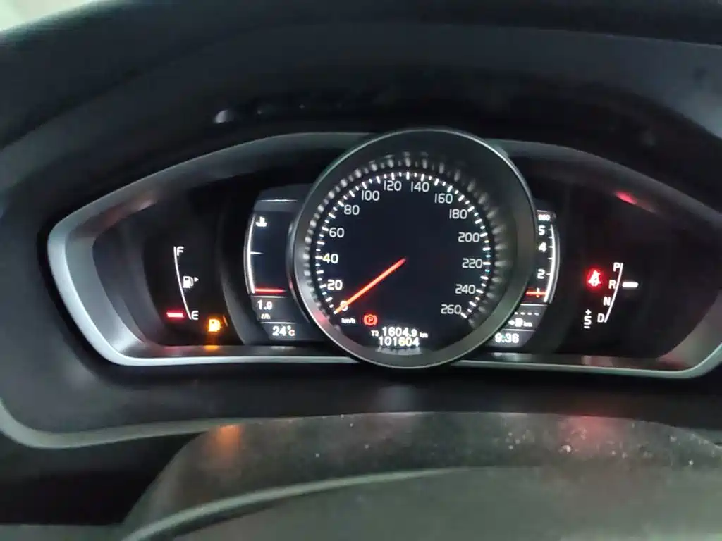 Photo 12 - Volvo V40