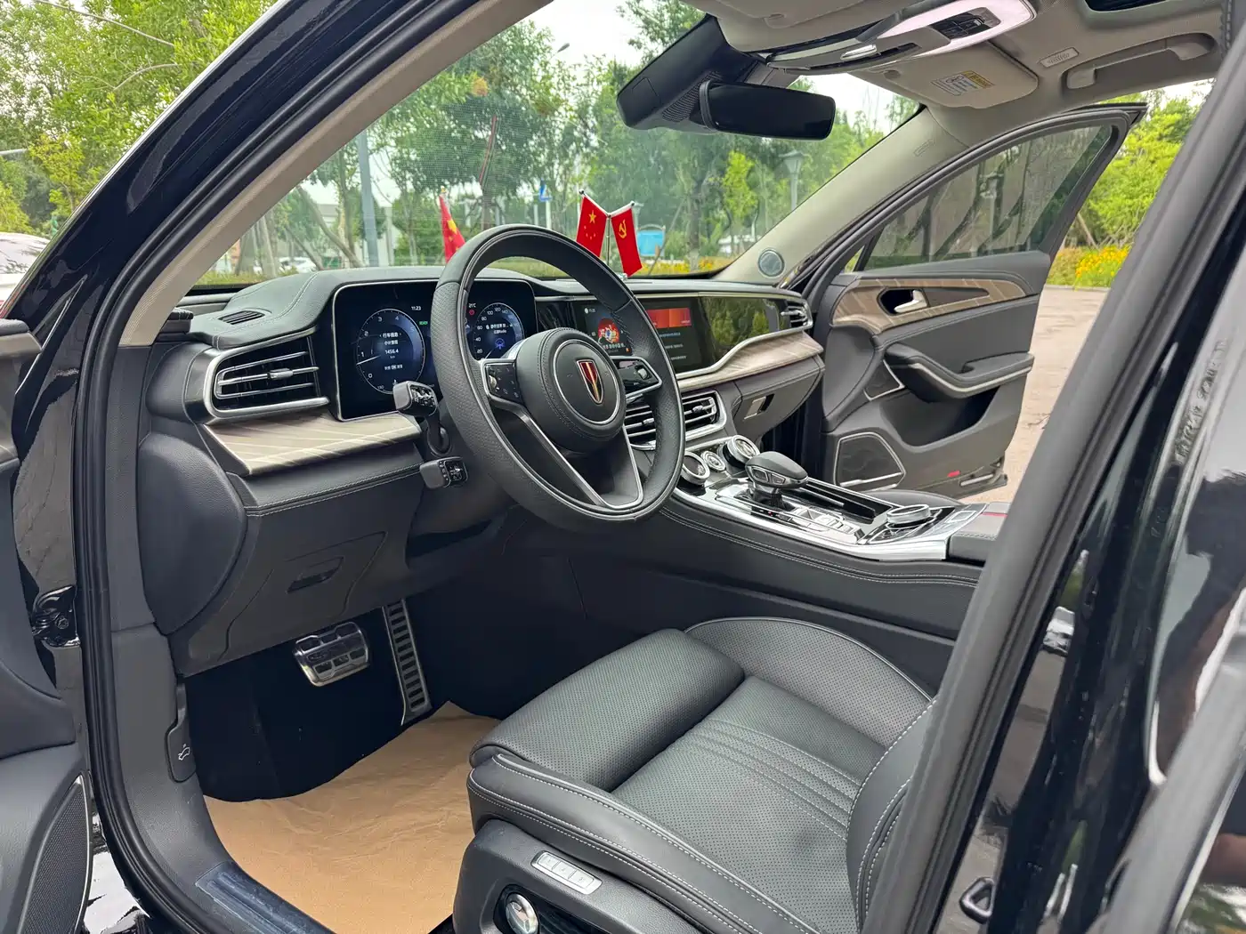Hongqi H9 2020 2.0T Smart Connection Qi Xiang Edition фото 7