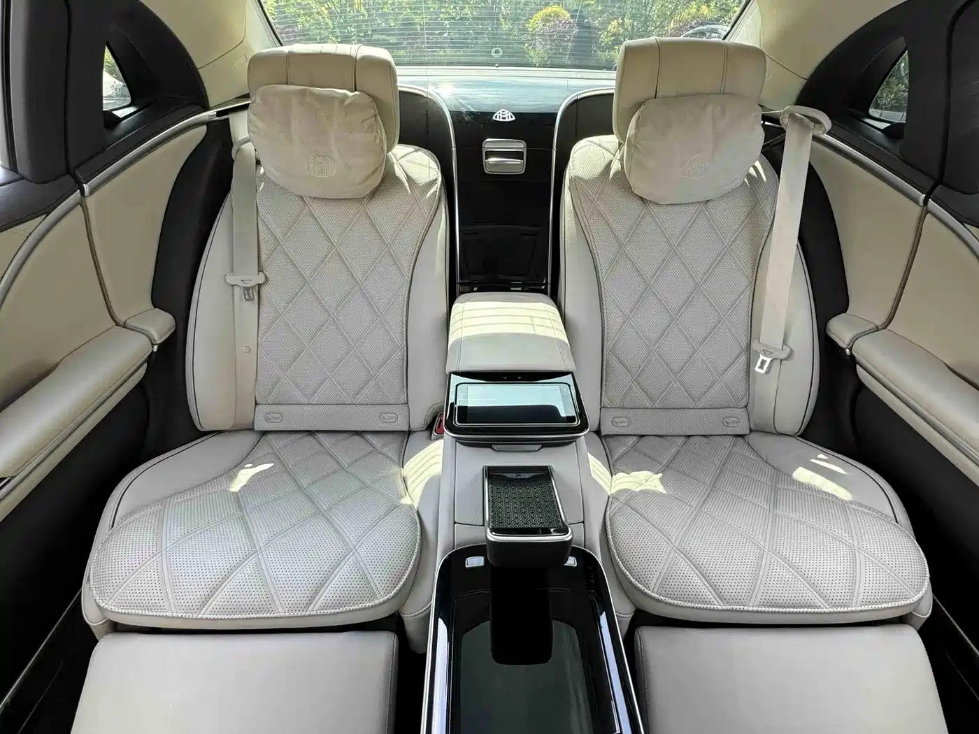 Mercedes-Benz Maybach S-Class 2022 S 480 4MATIC Intelligent Premium Special Edition фото 22