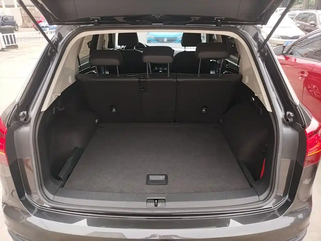 Volkswagen Tayron 2019 330TSI 2WD Luxury Plus China VI фото 19