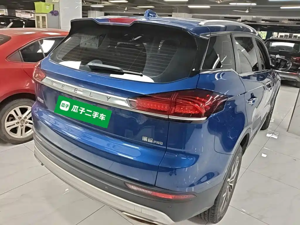 Фото 6 - Geely Boyue