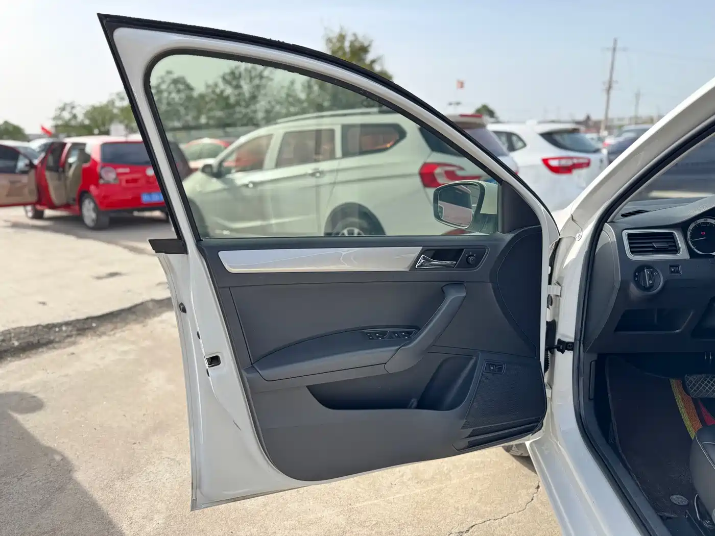 Škoda Rapid 2019 1.5L Automatic Comfort Version China VI фото 26