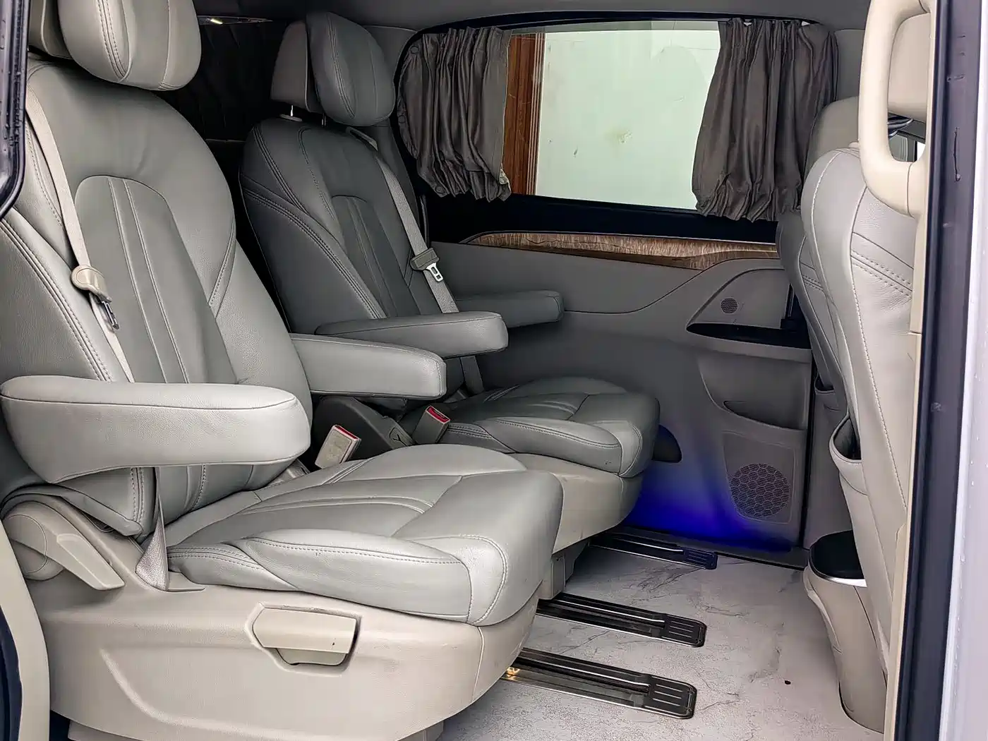 Buick GL8 2018 28T Comfort China VI фото 14