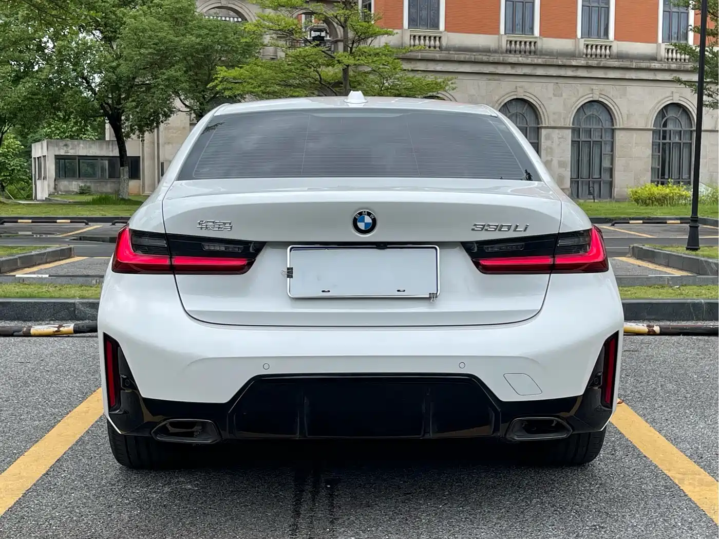 BMW 3-SERIES