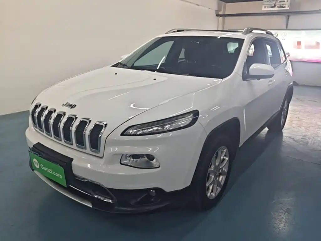 Jeep Cherokee 2018 2017 2.4L Leading Smart Edition