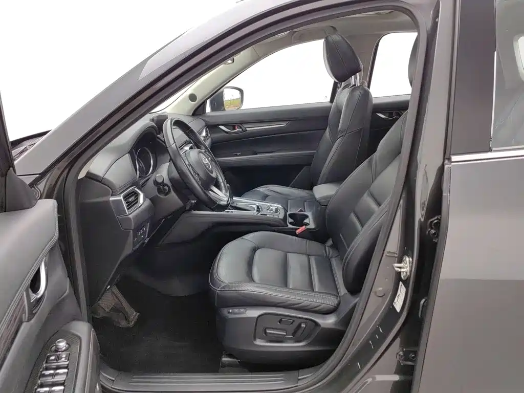 Фото 10 - Mazda CX-5