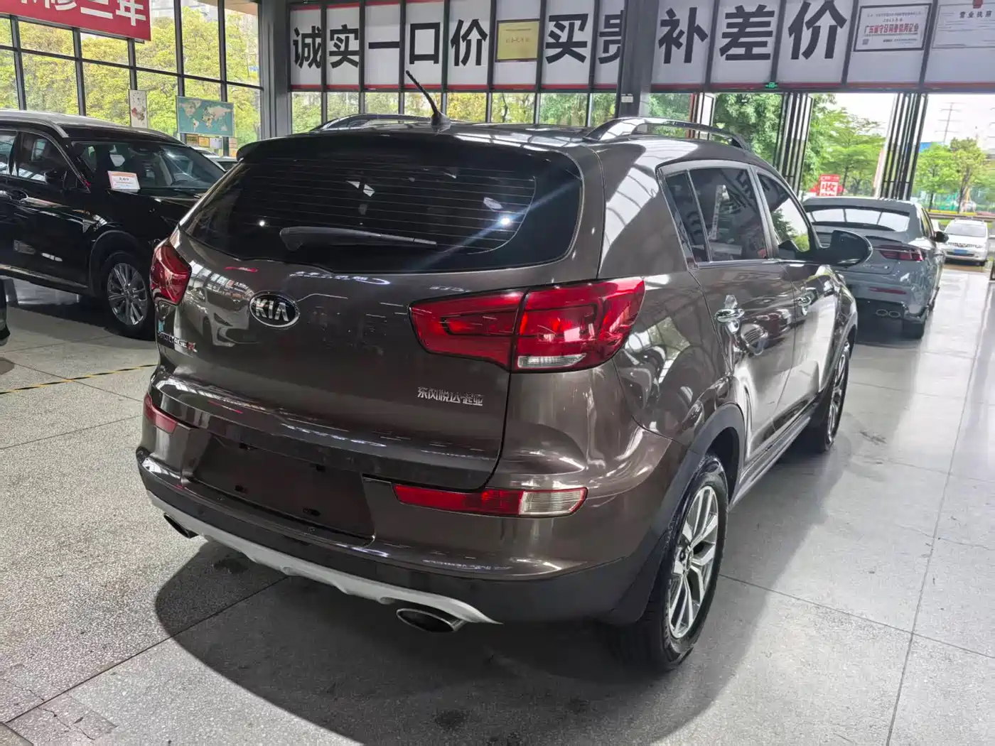 Kia Sportage 2015 2.0L Automatic 2WD GLS фото 4