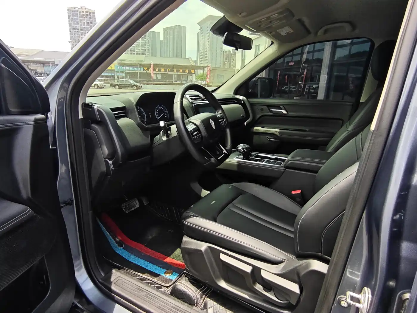 Jiangling Dadao 2025 2024 All-Rounder 2.3T Diesel Automatic 4WD Comfort Flatbed