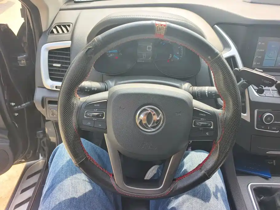Dongfeng Aeolus Dongfeng Fengshen AX7 2016 2015 2.0L Manual Smart Joy