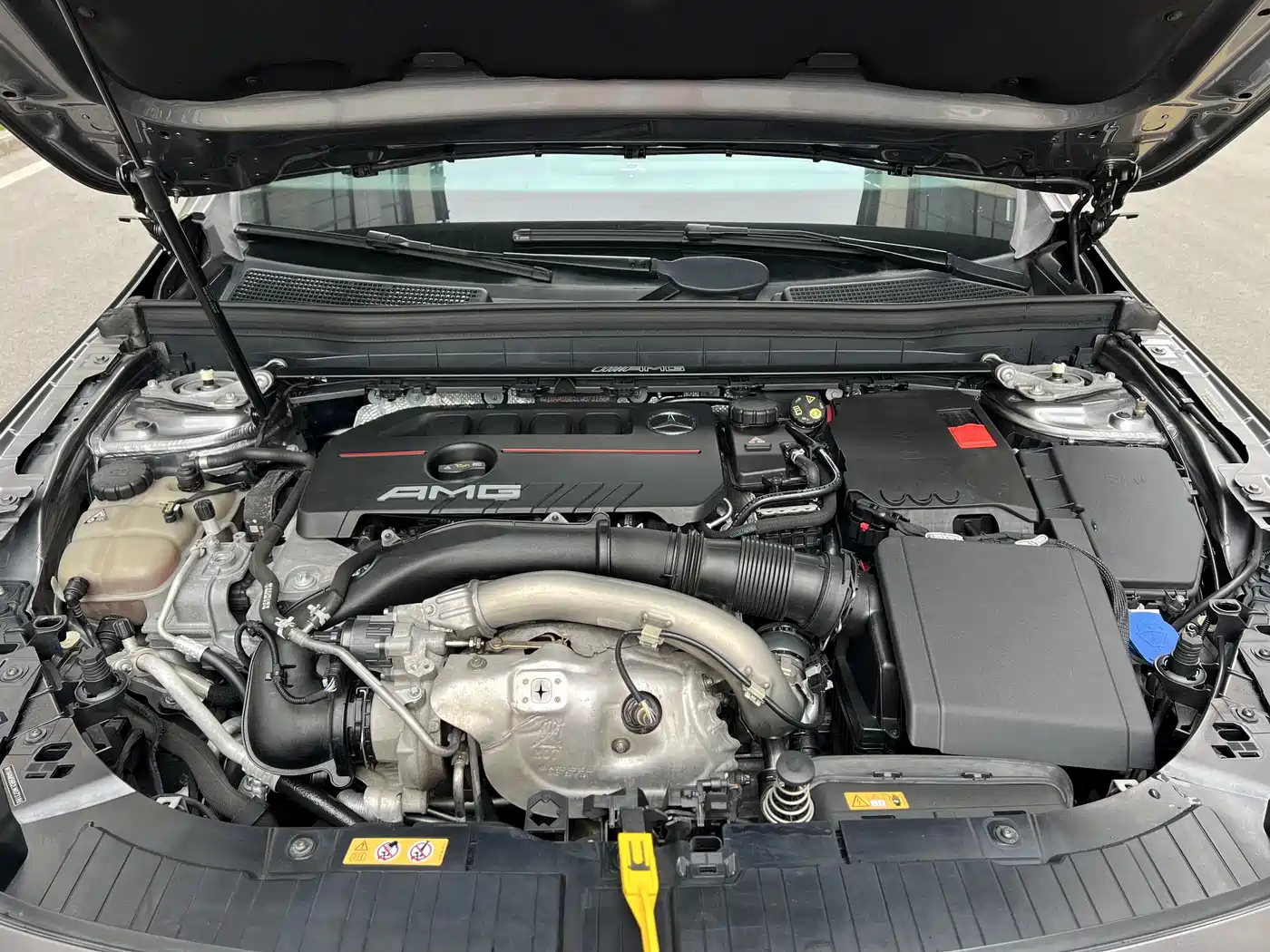 MERCEDES-BENZ GLB AMG