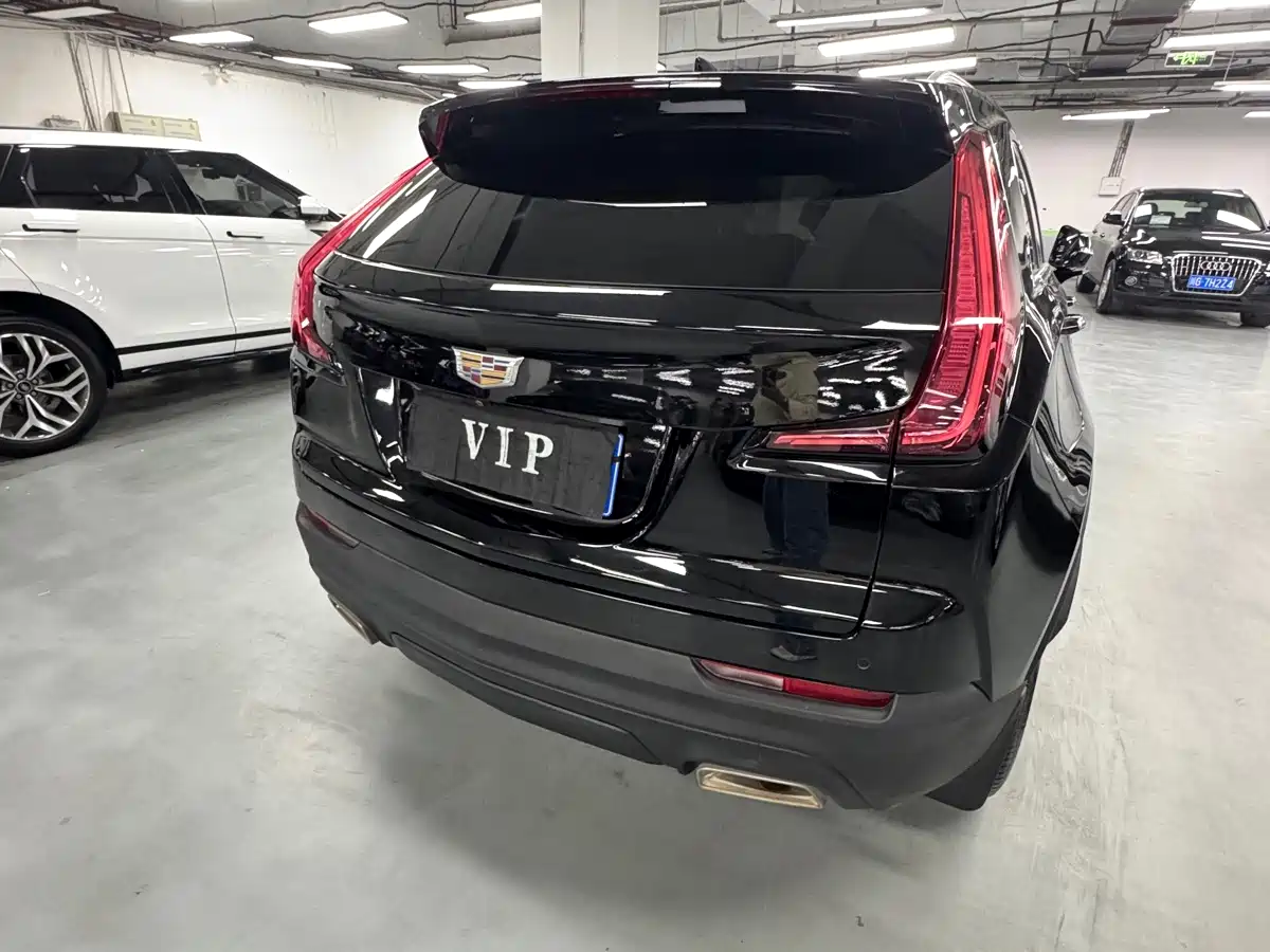 Фото 15 - Cadillac XT4