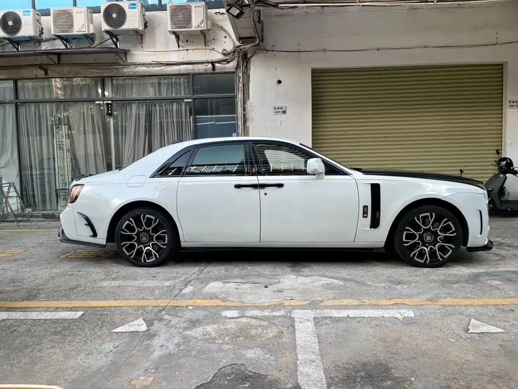 Rolls-Royce Ghost 2011 2010 Model 6.6T Standard