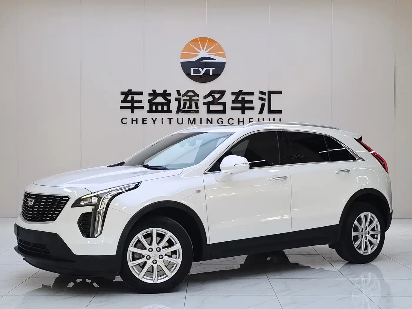 Cadillac XT4 2021 28T FWD Premium Edition