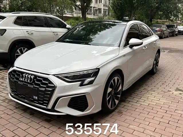Фотография AUDI A3