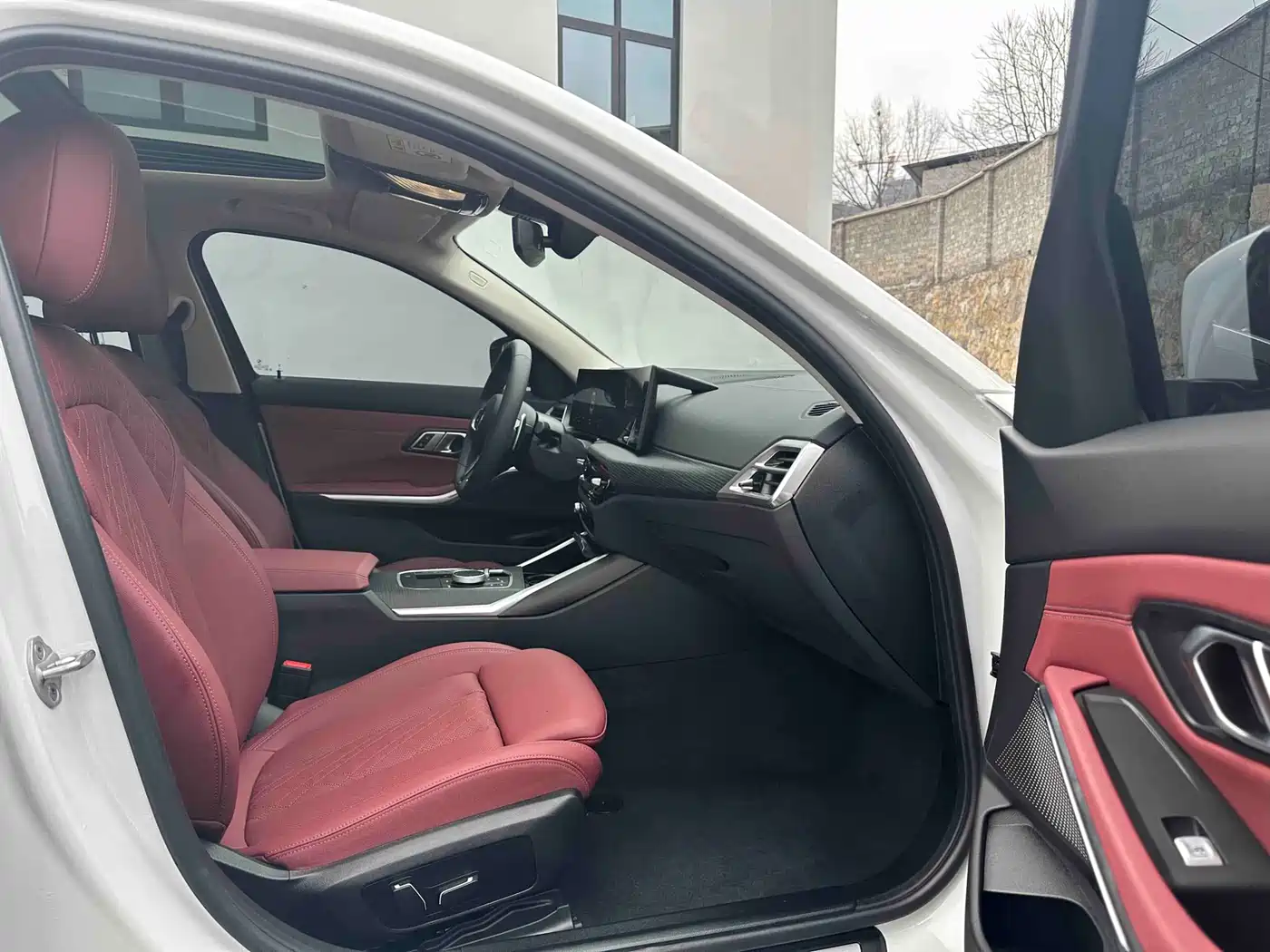 BMW 3 Series 2025 325Li M Sport Package фото 6