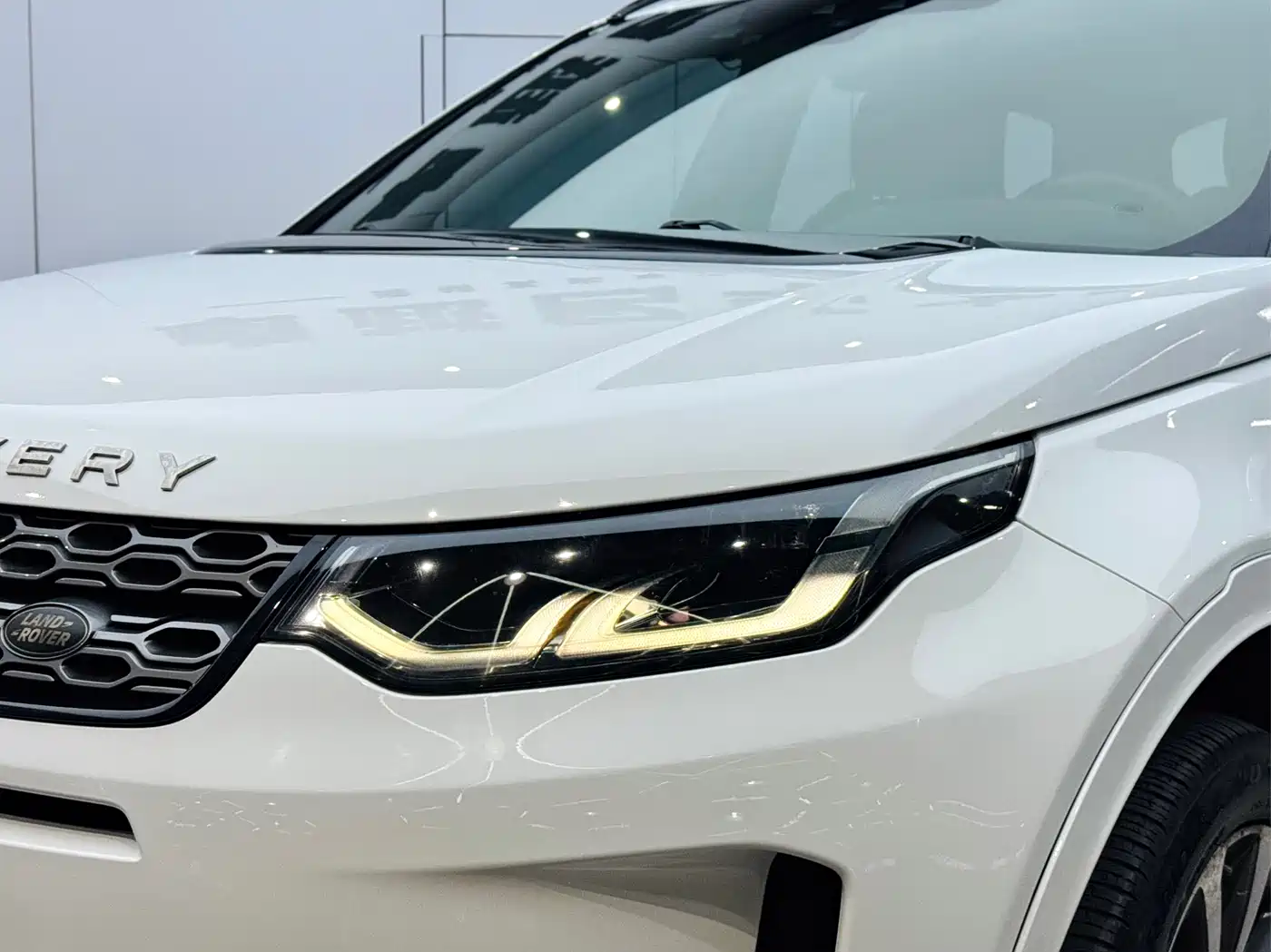 Land Rover Discovery Sport 2020 249PS R-Dynamic Performance фото 25