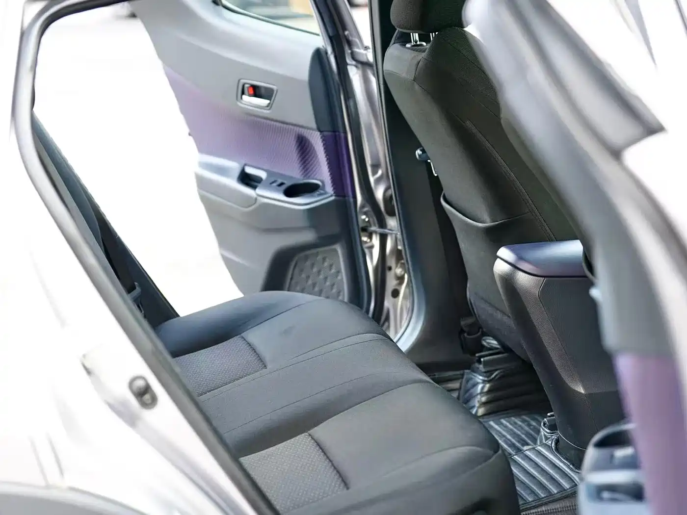 Toyota IZOA 2020 2.0L Yi Xiang Edition фото 5