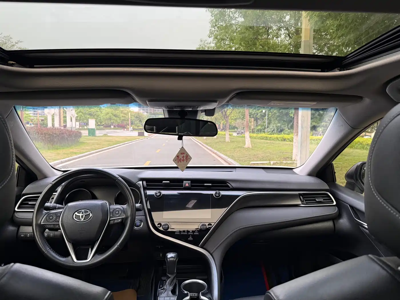 Toyota Camry 2019 Facelift 2.0S F Sport Version фото 5