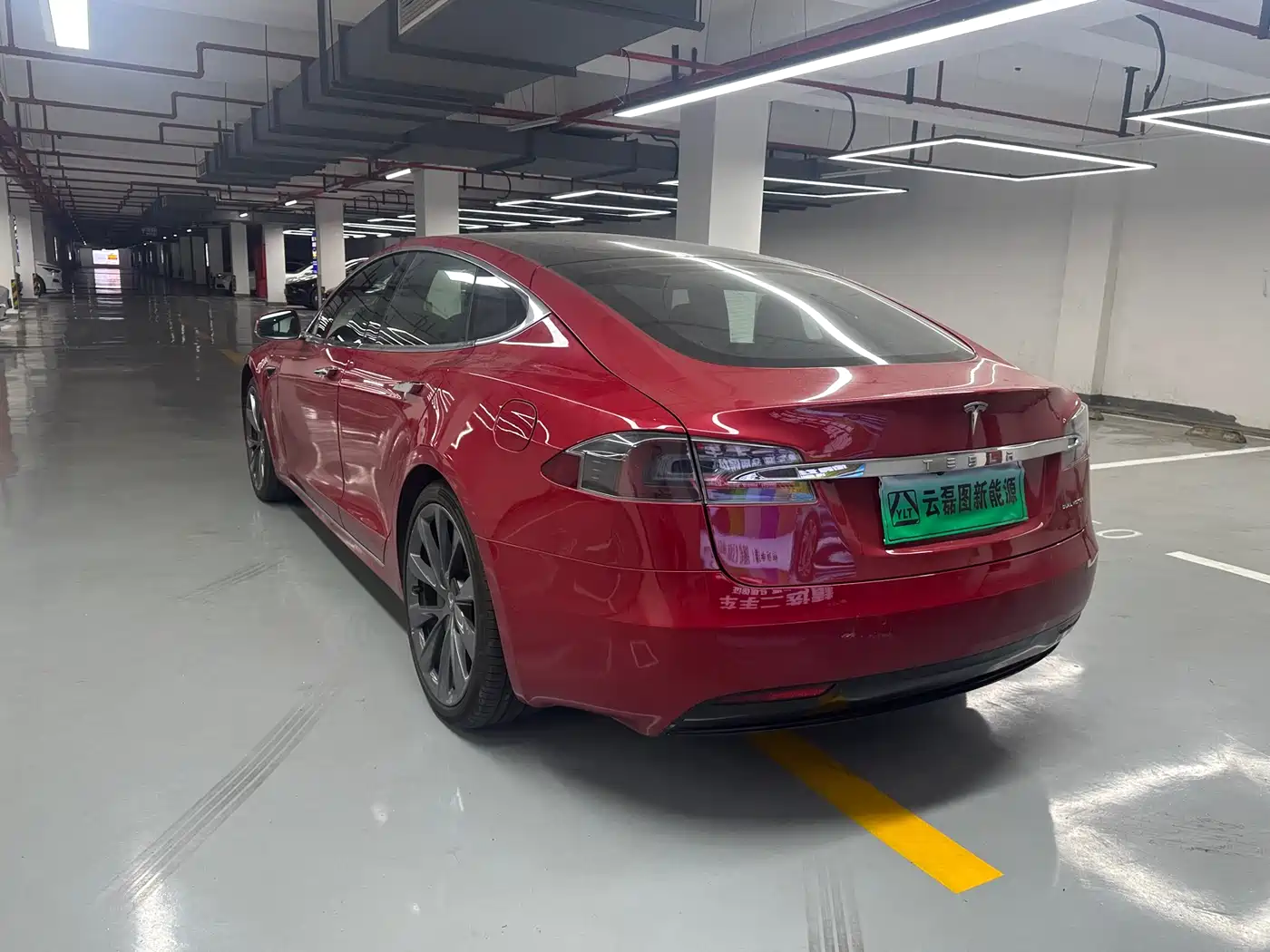 TESLA MODEL S