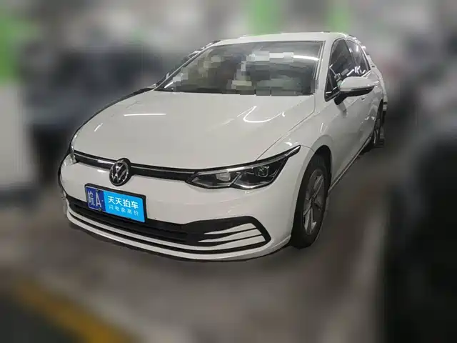  Volkswagen Golf 2021 200TSI DSG