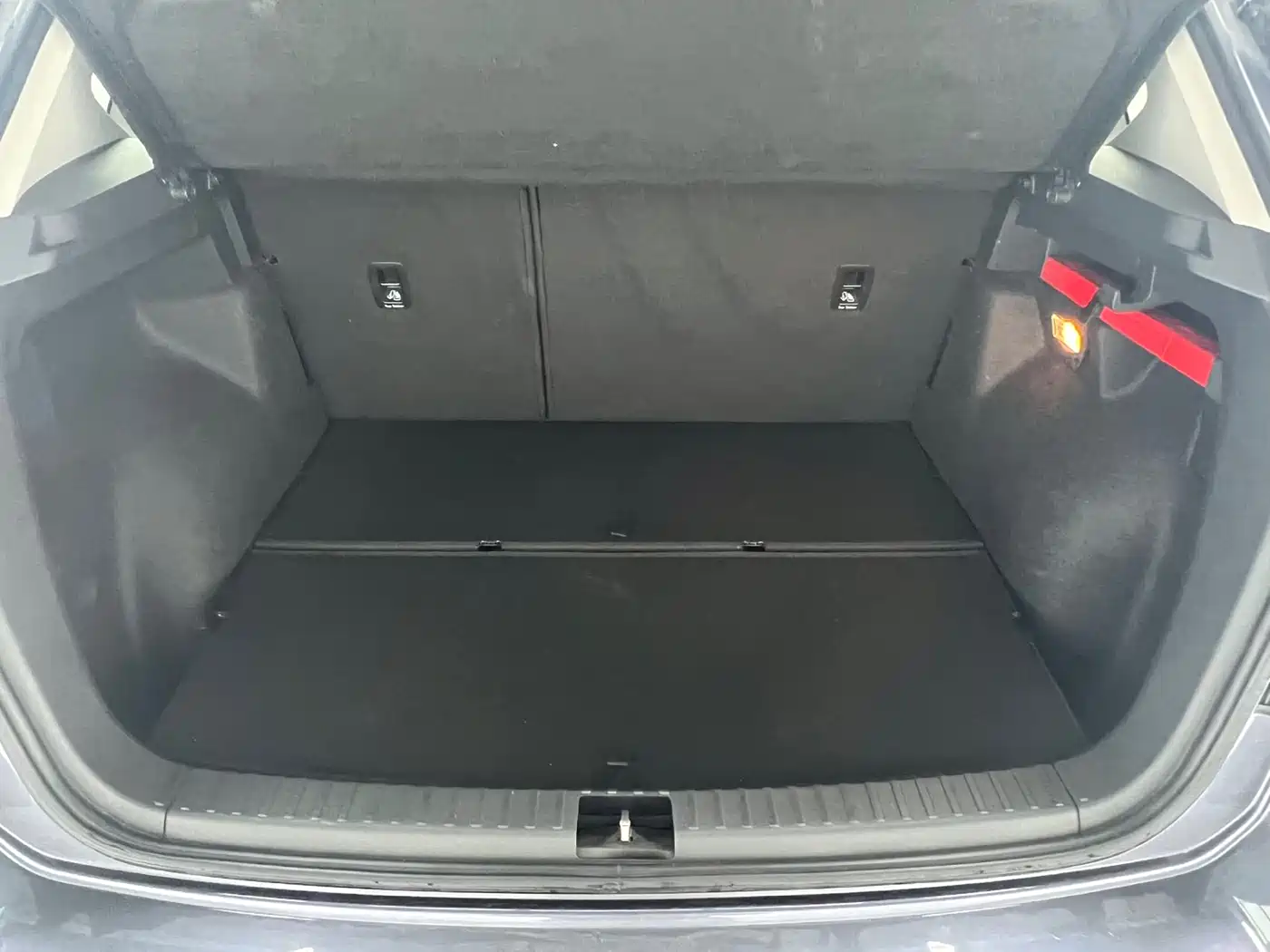 Volkswagen Tharu 2022 280TSI 2WD Trend фото 16
