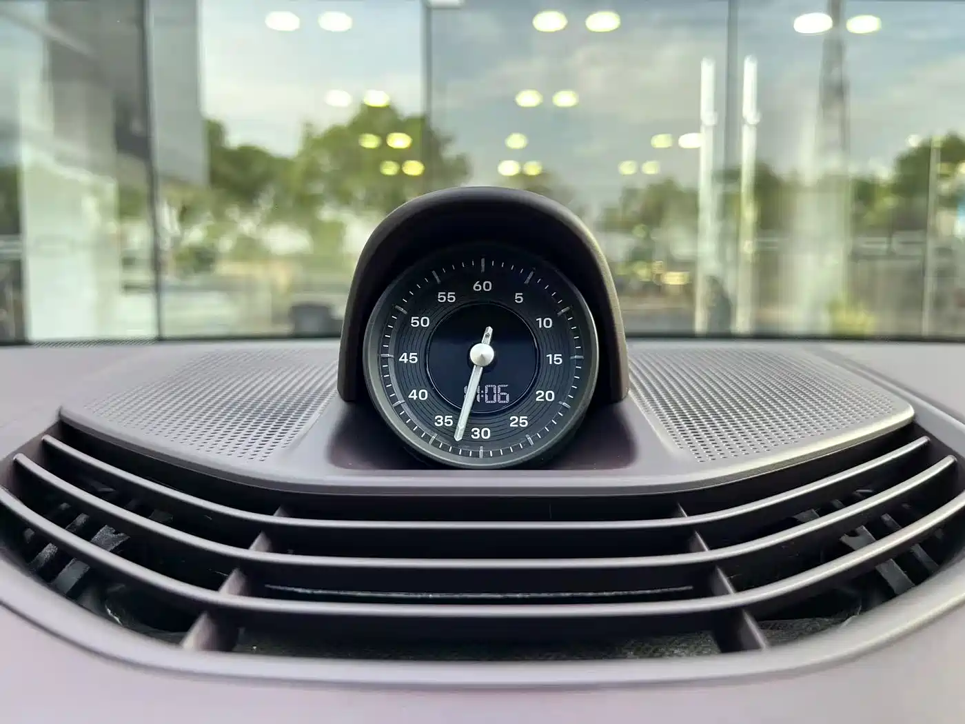Porsche Taycan 2020 Taycan фото 15