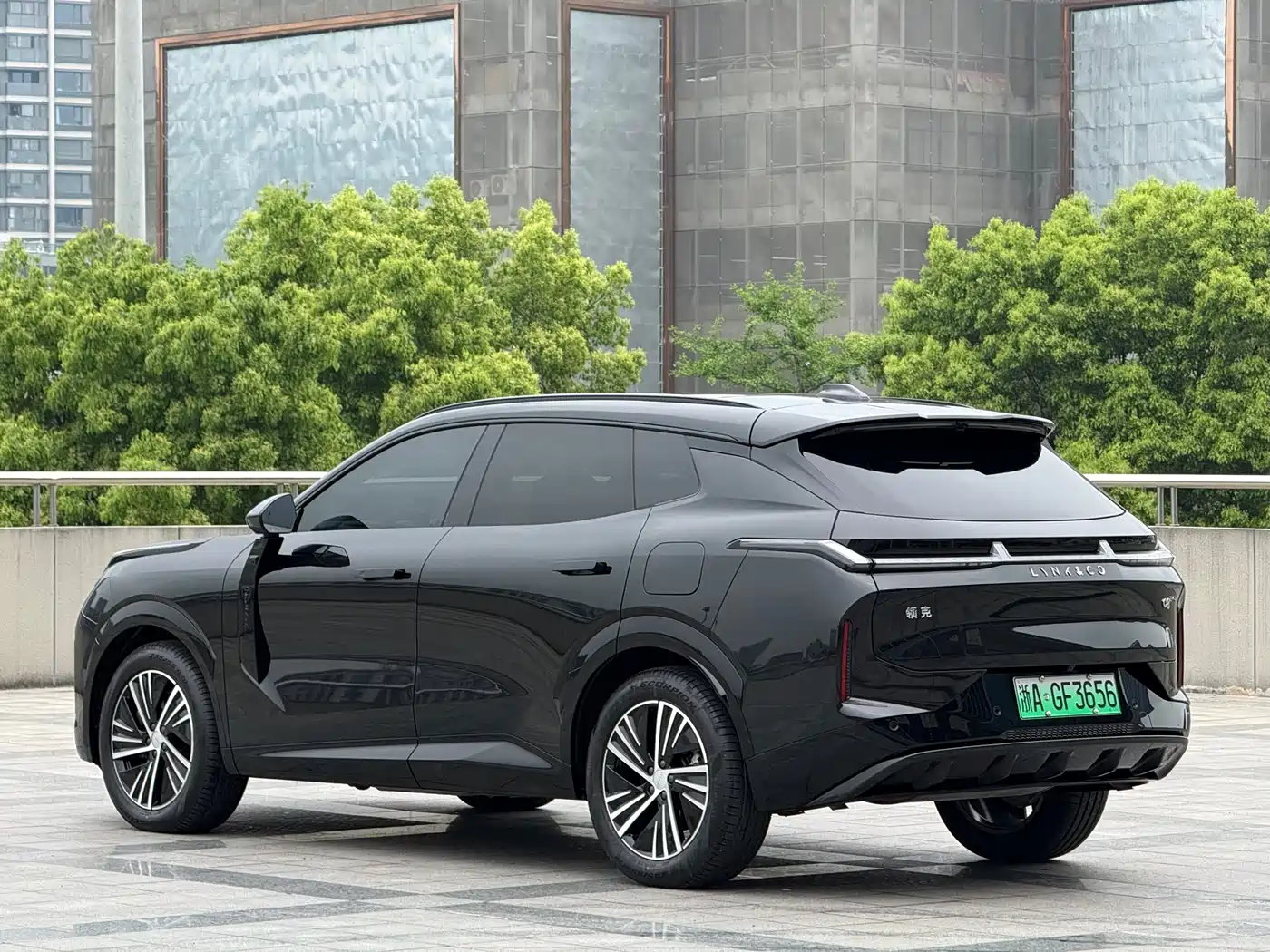 Lynk & Co 08 EM-P 2025 120km Long Range Halo фото 7
