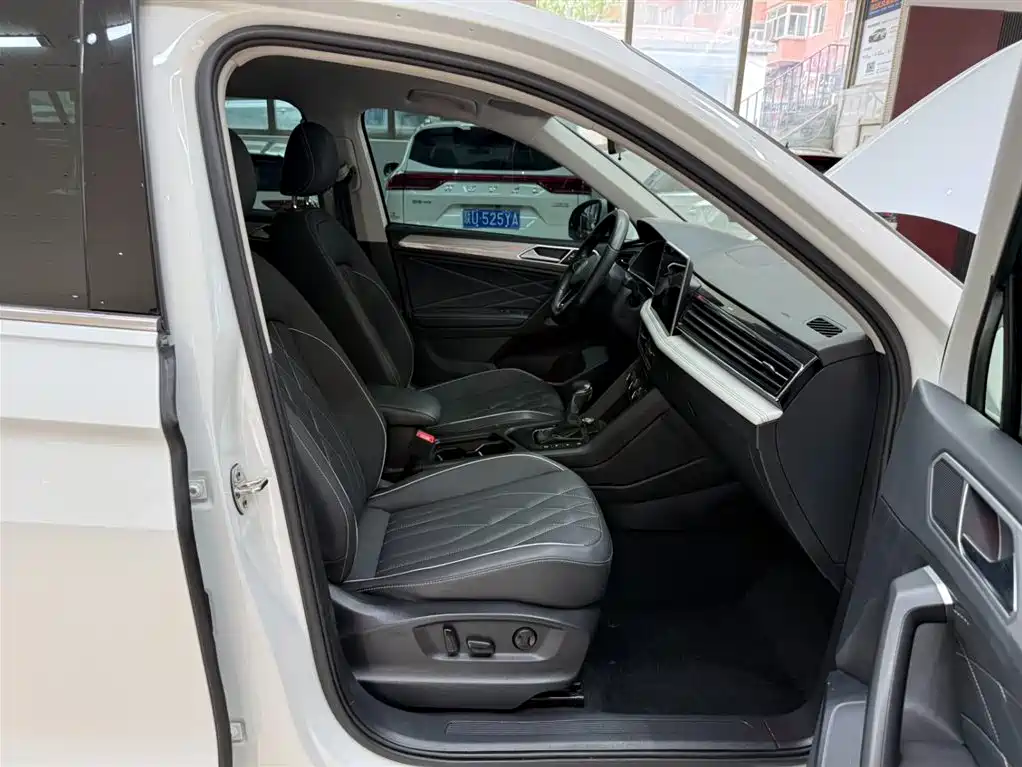 Volkswagen Tiguan L 2023 280TSI 2WD Trend Limited Edition фото 13