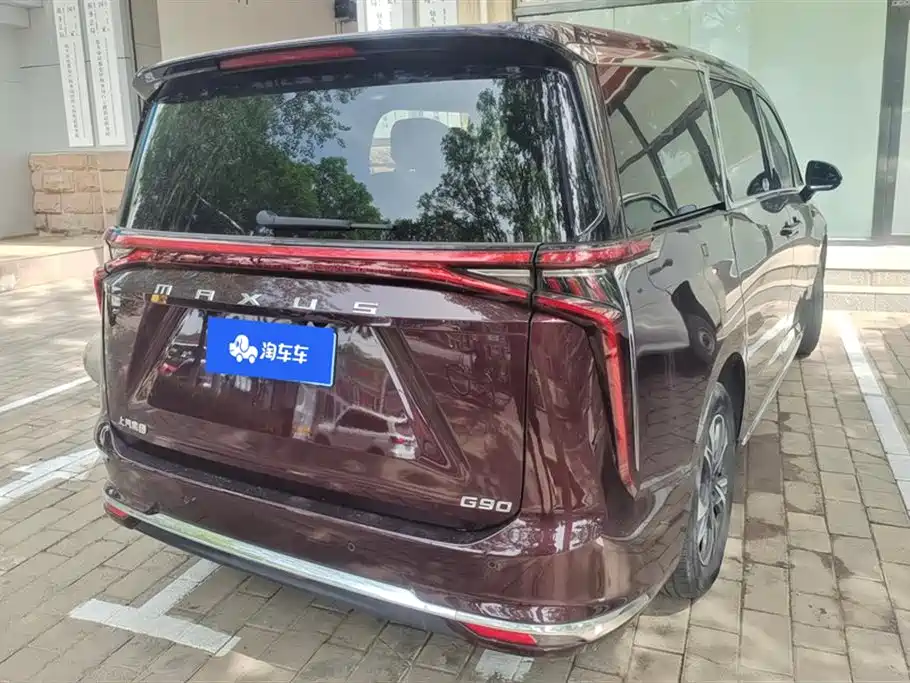 SAIC Maxus Maxus G90 2022 2.0T Starlight 7-Seater фото 3
