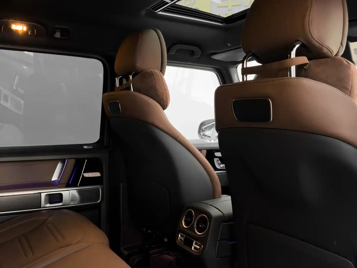 Mercedes-Benz G-Class 2023 G 350 фото 19