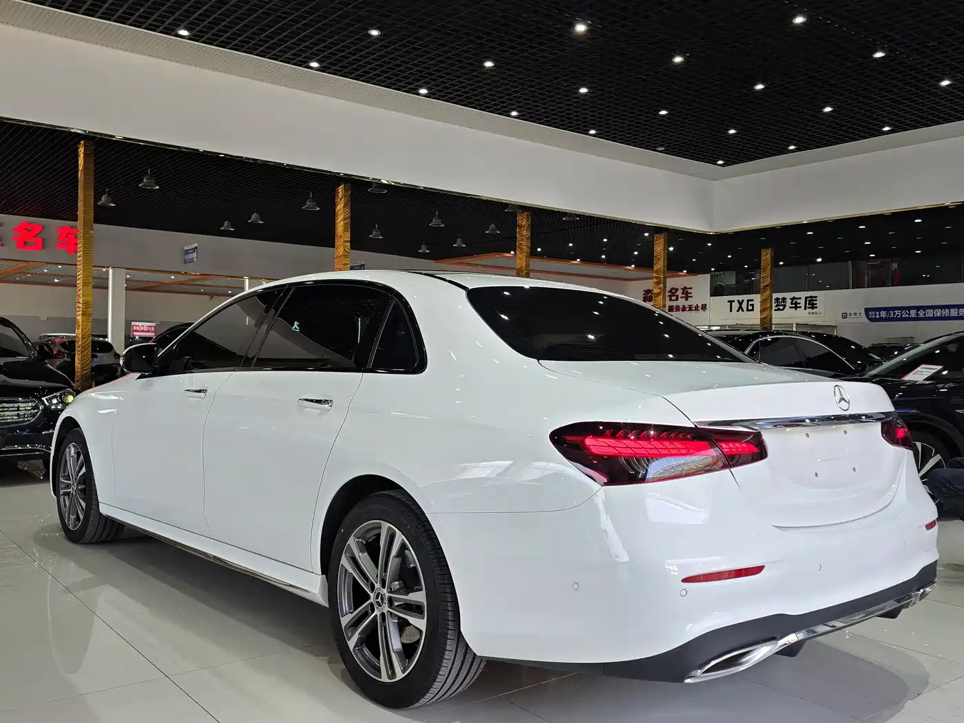 Mercedes-Benz E-Class 2022 E 260 L Sport фото 13