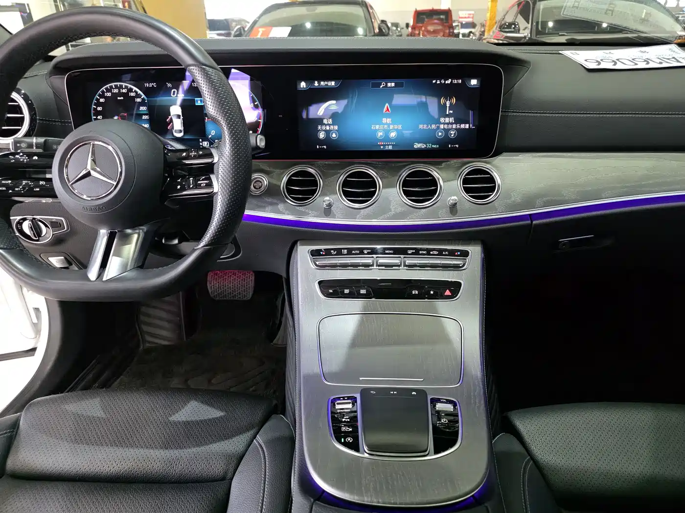 Mercedes-Benz E-Class 2022 E 260 L Sport фото 10