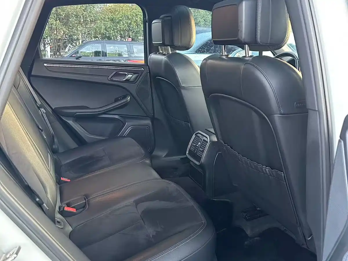 Porsche Macan 2017 Macan 2.0T фото 6