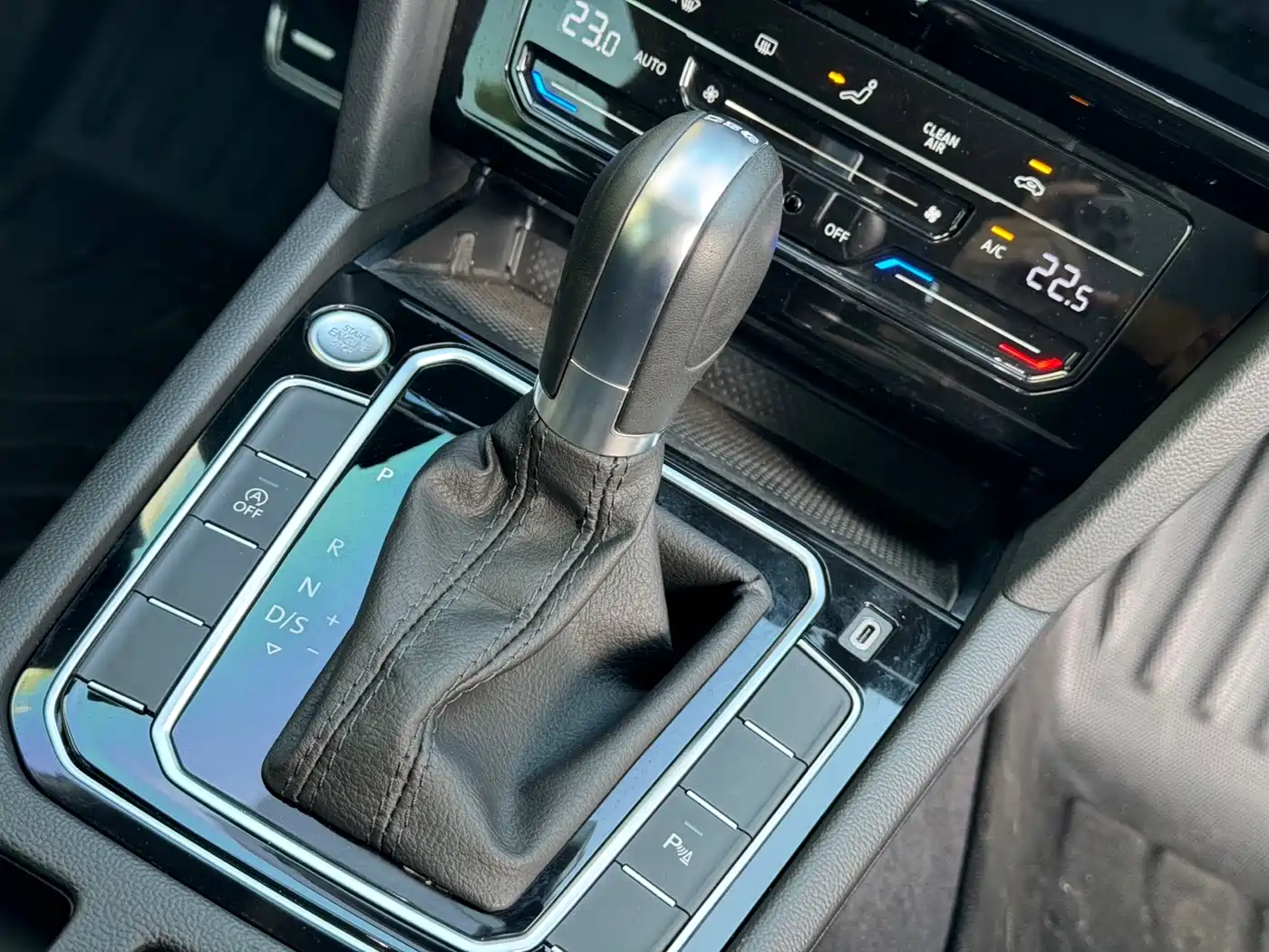 Volkswagen FAW-Volkswagen CC 2025 Shooting Brake 330TSI Hunter Eye Shared Edition фото 12