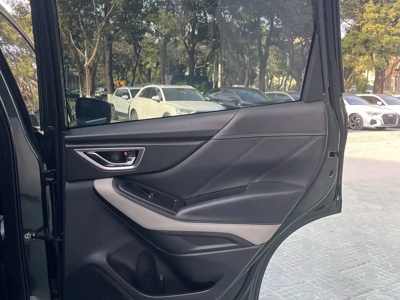 Subaru Forester 2022 2.0i AWD Luxury Edition with EyeSight фото 25