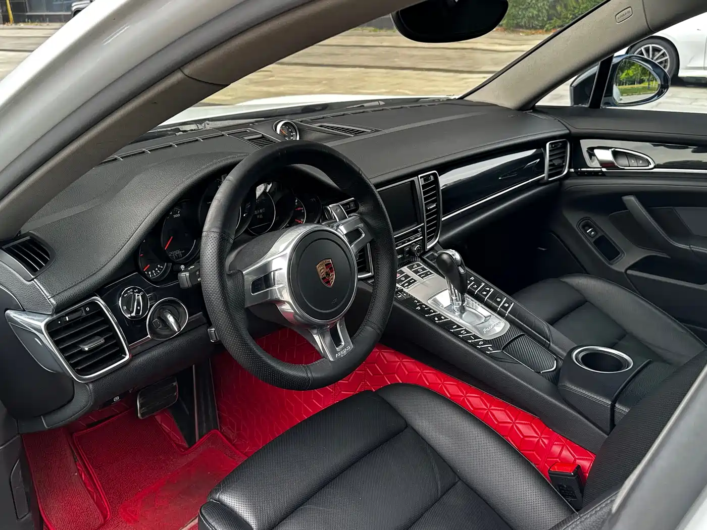 Porsche Panamera 2016 Panamera Edition 3.0T фото 4
