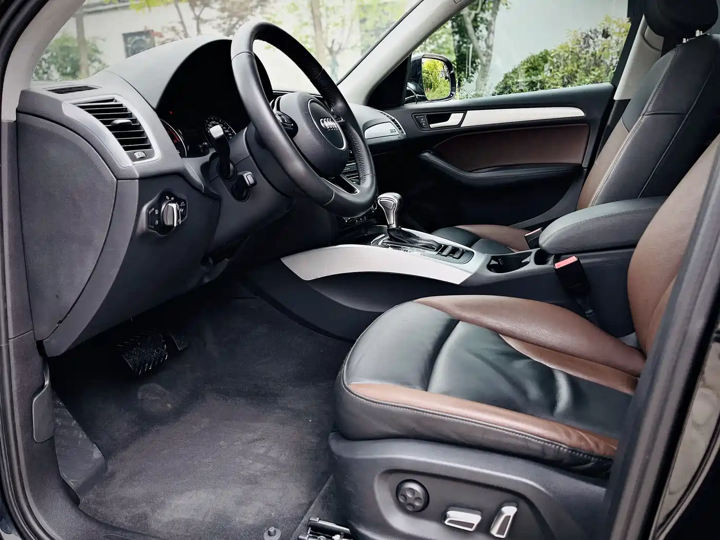 Audi Q5 2017 Plus 40 TFSI Technology фото 13