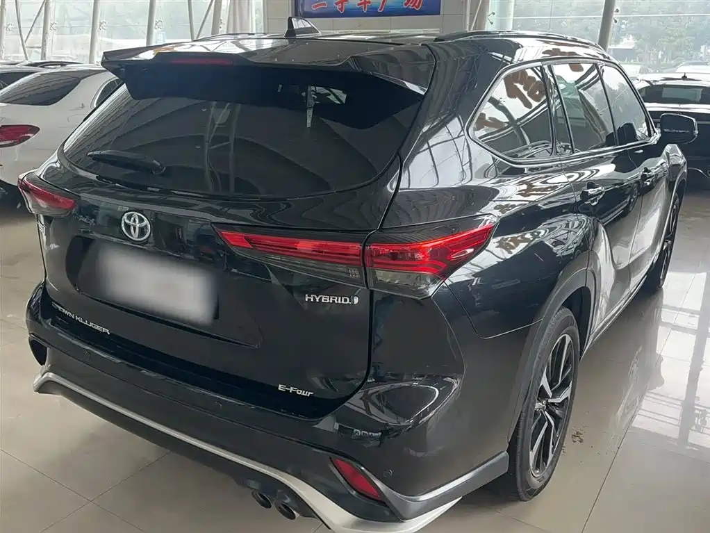 Toyota Crown Kluger 2022 2.5L HEV 4WD Luxury Edition фото 14