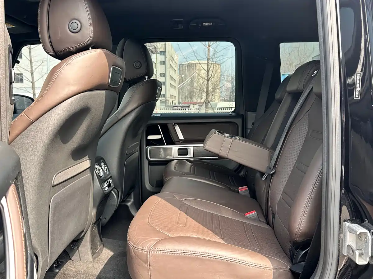 Mercedes-Benz G-Class 2023 G 500 фото 20