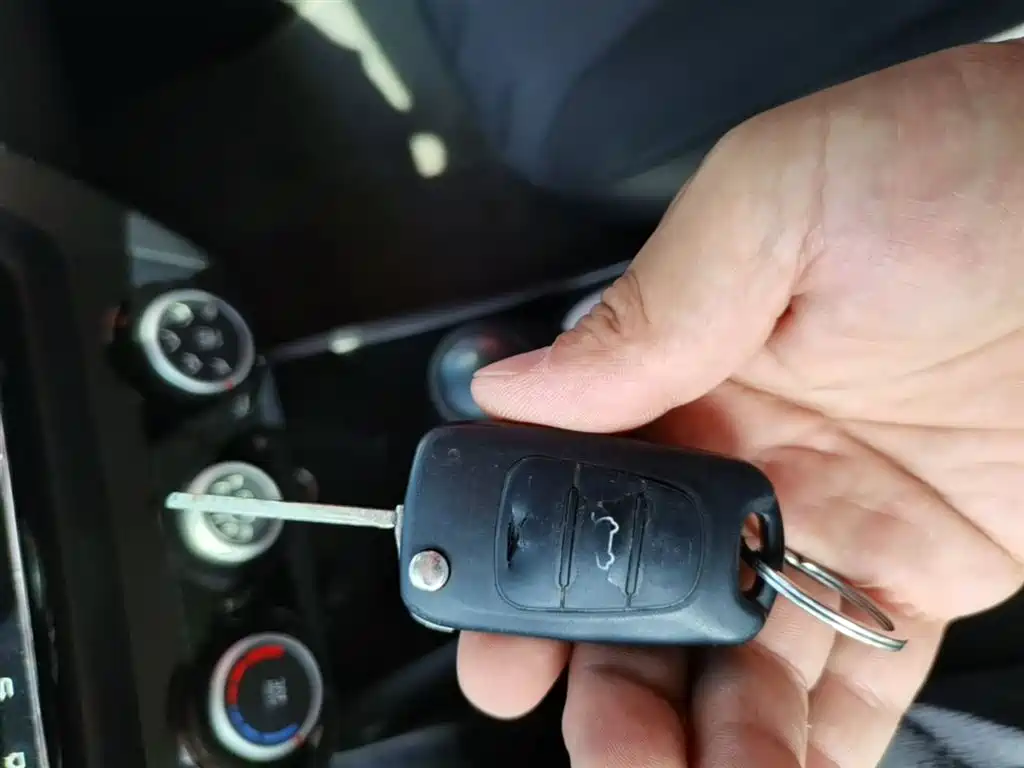 KIA K2
