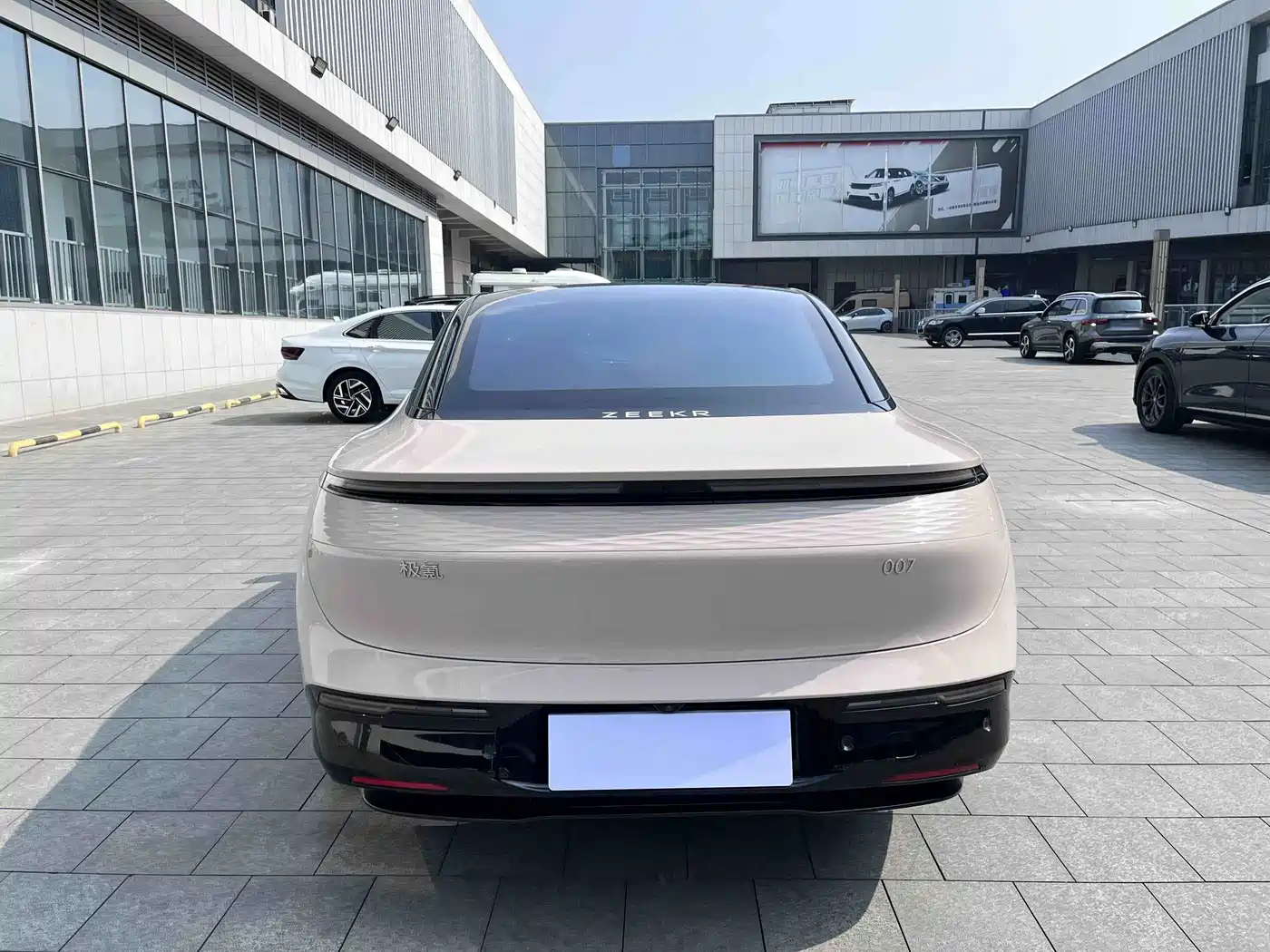 ZEEKR EXTREME KRYPTON 007