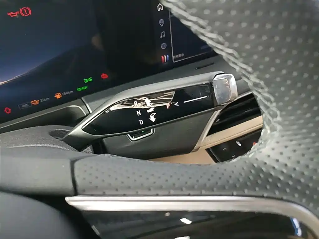 Buick GL8 New Energy 2025 Land Honor Premium Edition 7-Seater фото 14