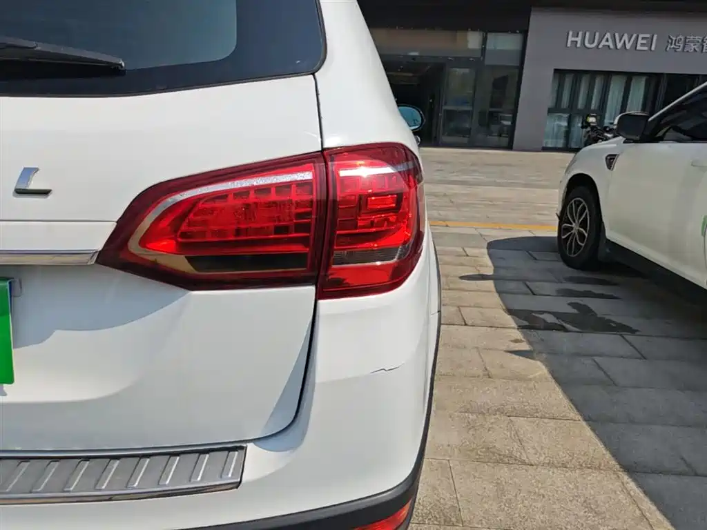 Haval H6 2013 Sport Edition 1.5T Manual 2WD Elite фото 8