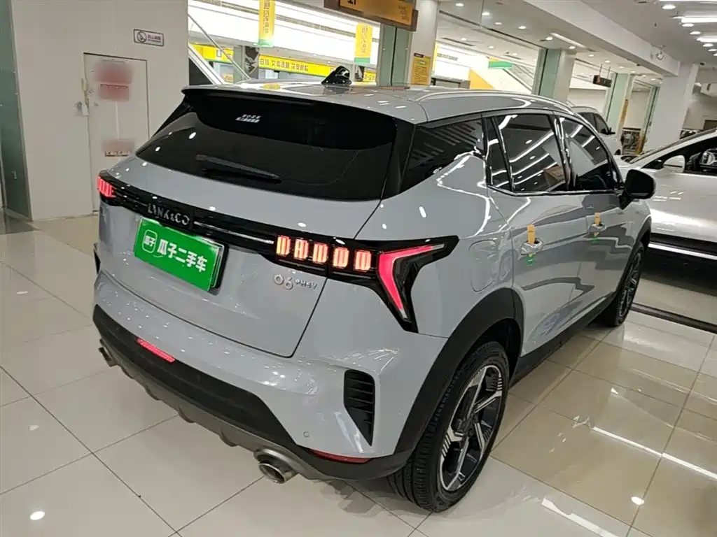 Lynk & Co 06 EM-P 2022 PHEV 84KM Range Pro фото 7