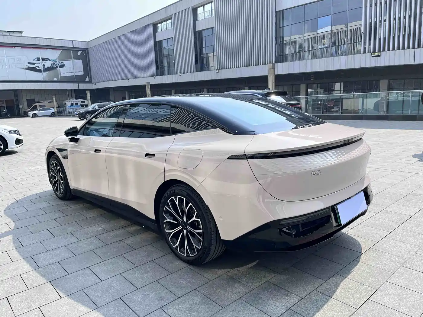 ZEEKR EXTREME KRYPTON 007