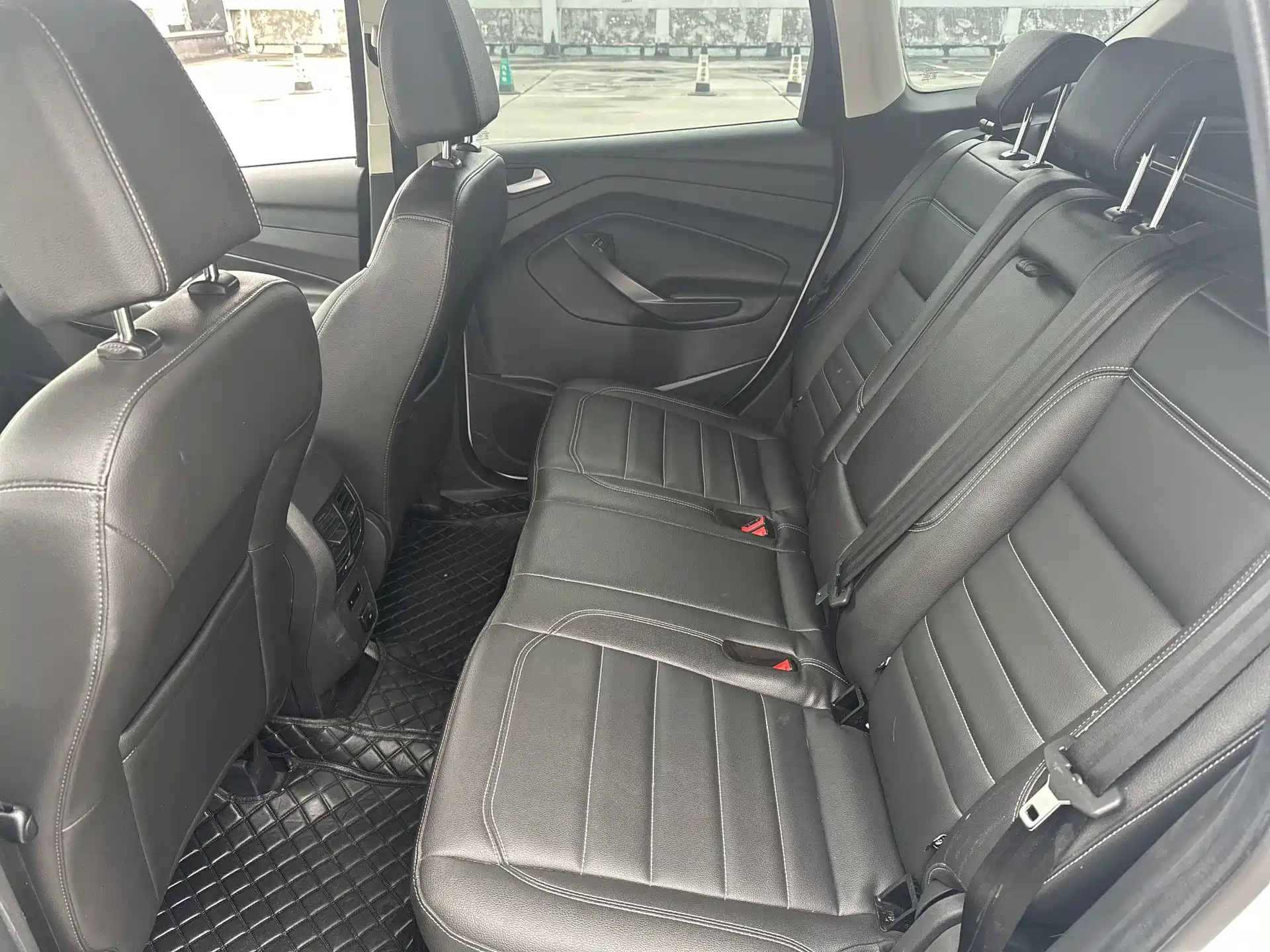 Photo 14 - Ford Kuga