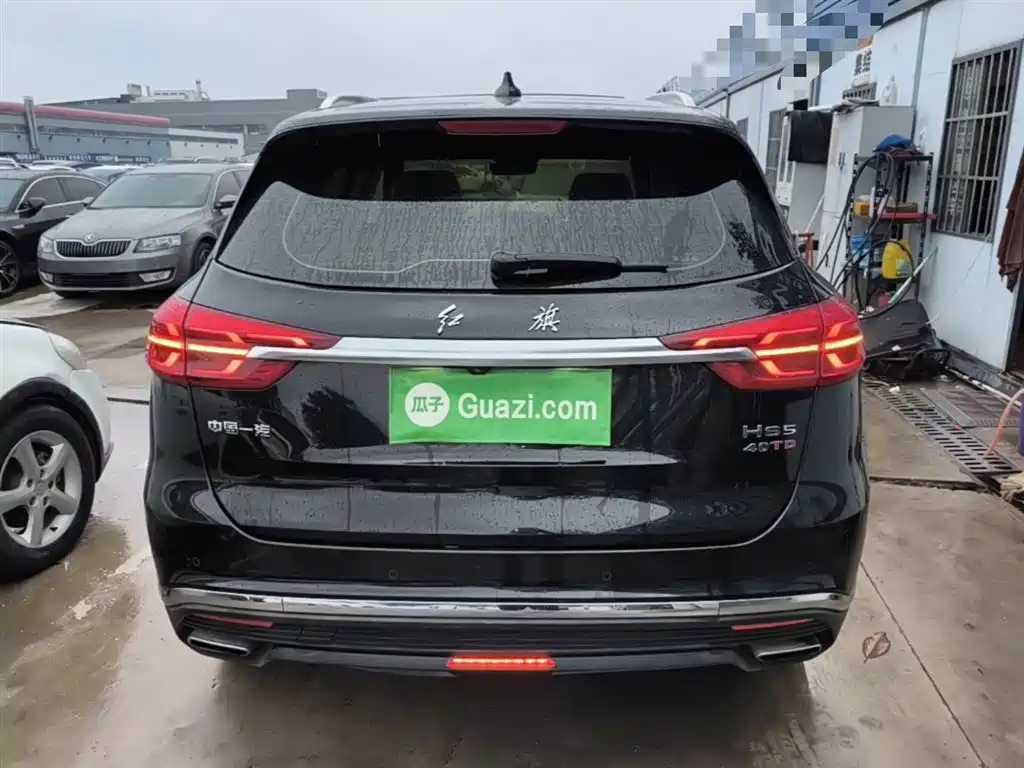 Hongqi HS5 2022 Facelift 2.0T Smart Flag Enjoyment Edition фото 6