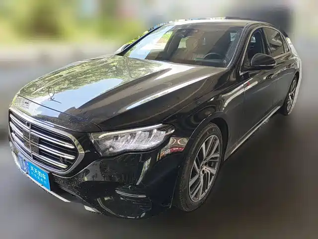 Mercedes-Benz E-Class 2025 E 300 L Fashion — фото 1